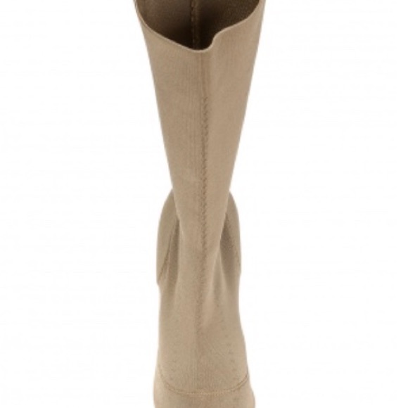 Yeezy Season 6 Beige Pointed Toe Heeled Boots - Picture 14 of 14